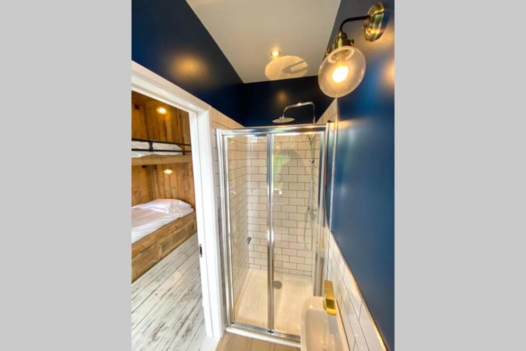 Cleveland House - Perfect For Beaches And Town. 伯恩茅斯 外观 照片