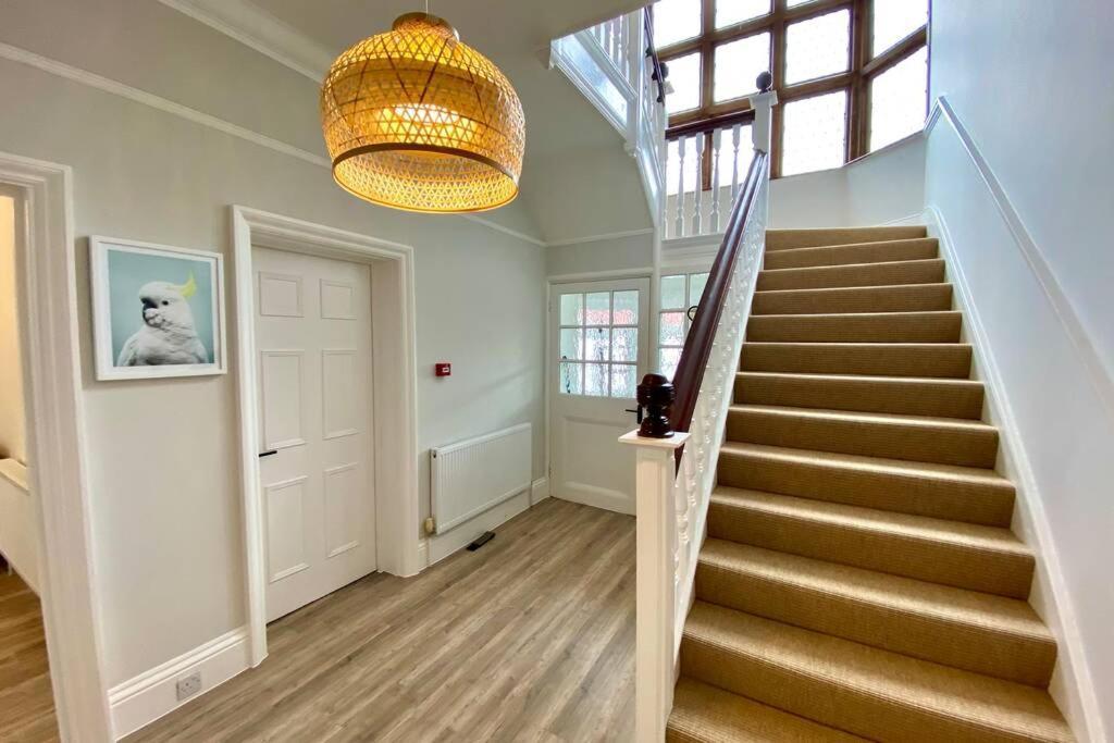 Cleveland House - Perfect For Beaches And Town. 伯恩茅斯 外观 照片