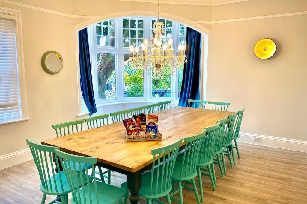 Cleveland House - Perfect For Beaches And Town. 伯恩茅斯 外观 照片