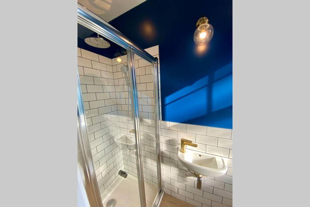 Cleveland House - Perfect For Beaches And Town. 伯恩茅斯 外观 照片